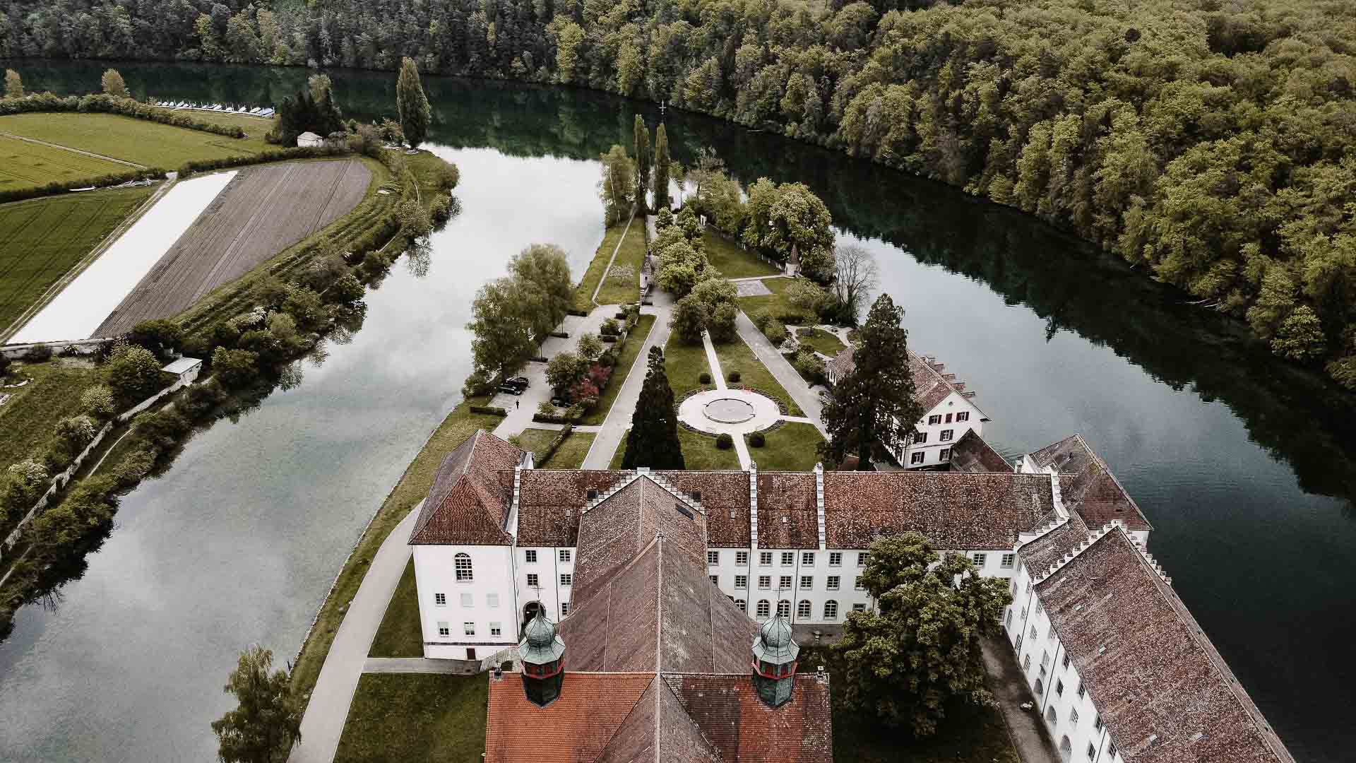 Hochzeitsreportage im Schloss Laufen am Rheinfall
